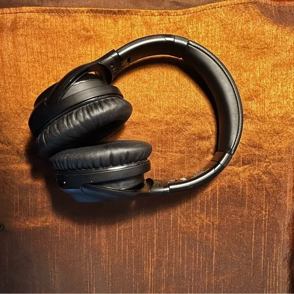 TaoTronics SoundSurge 90 Active Noise Cancelling wireless stereo Headphones - Picture 7 of 9